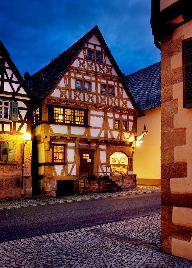 Hotel Restaurant Zum Nachtwaechter Lienzingen Exterior photo