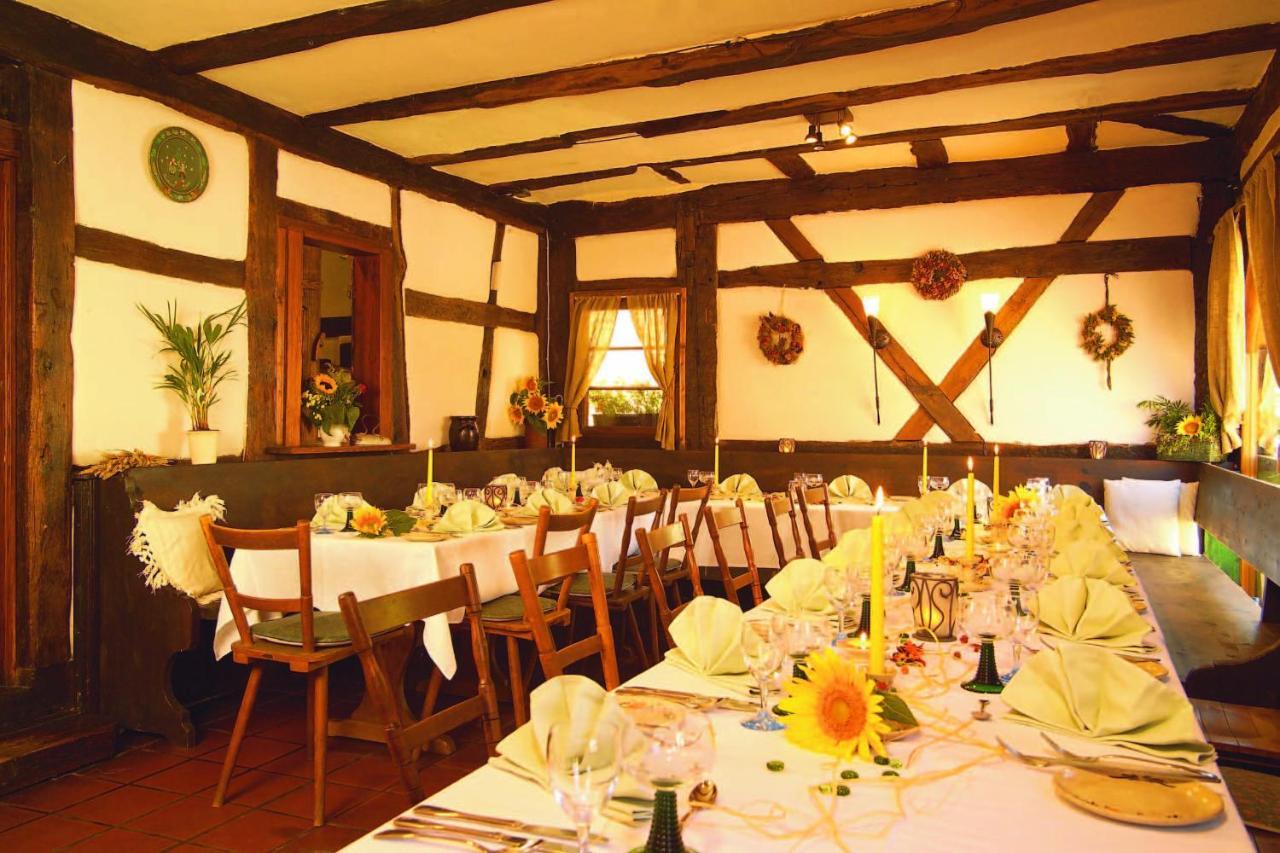 Hotel Restaurant Zum Nachtwaechter Lienzingen Exterior photo