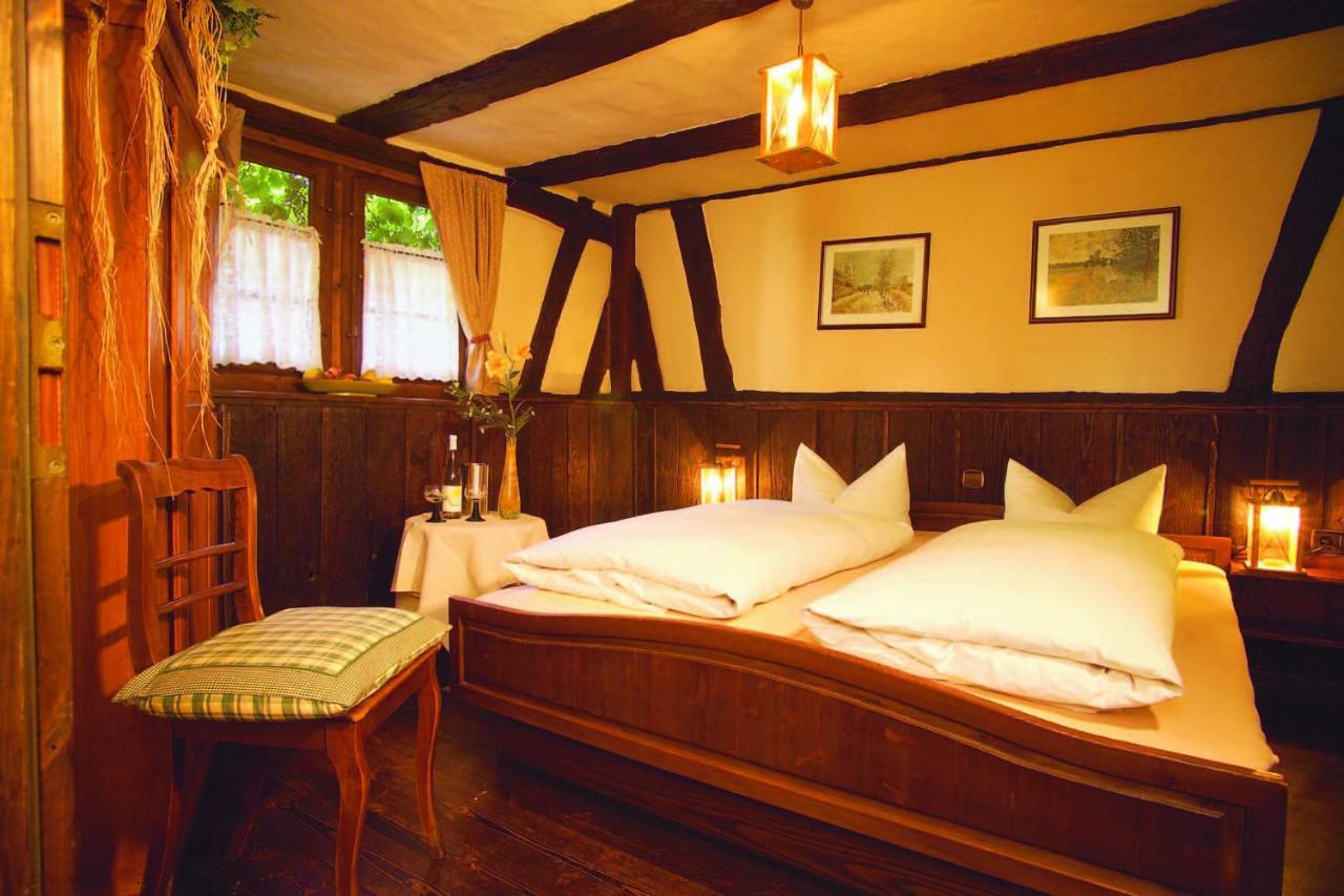 Hotel Restaurant Zum Nachtwaechter Lienzingen Room photo