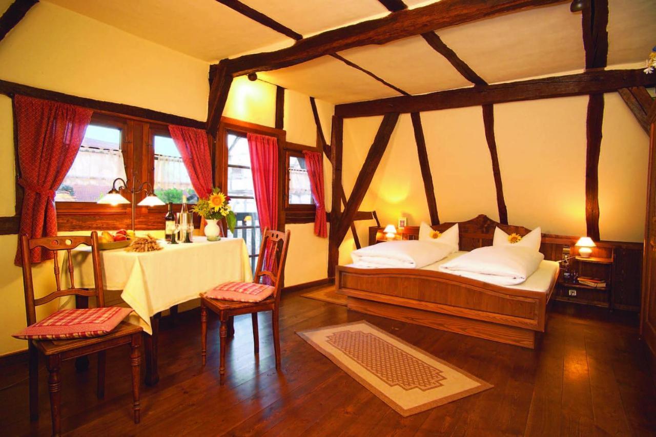 Hotel Restaurant Zum Nachtwaechter Lienzingen Room photo